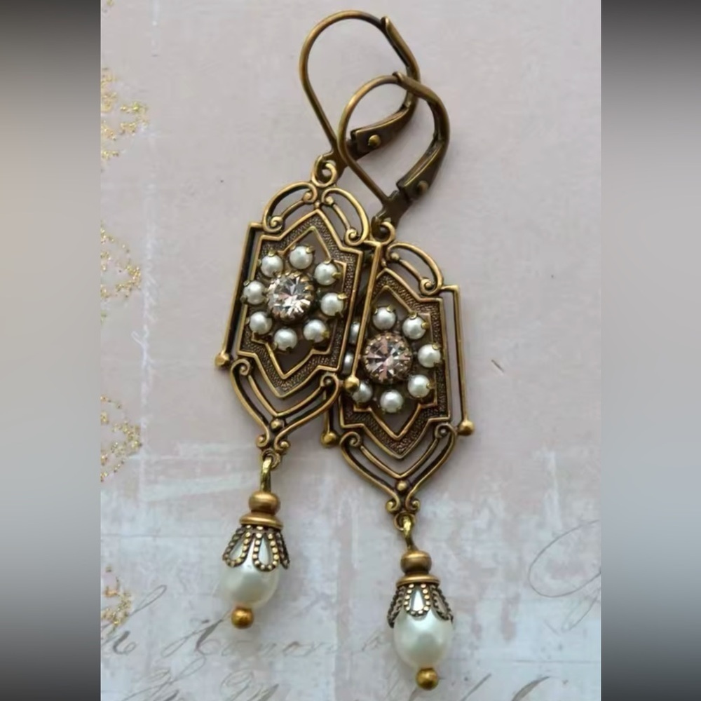 Vintage Marquis Pearl Bronze Brushed Earrings